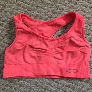 Women champion bra size XS